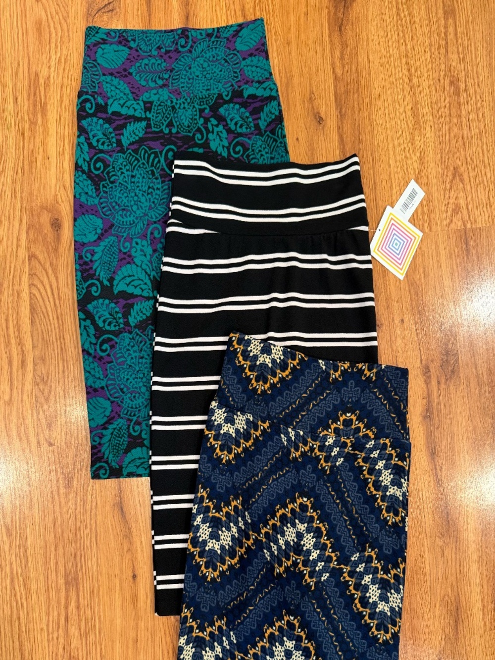 3 pack of LulaRoe pencil skirts